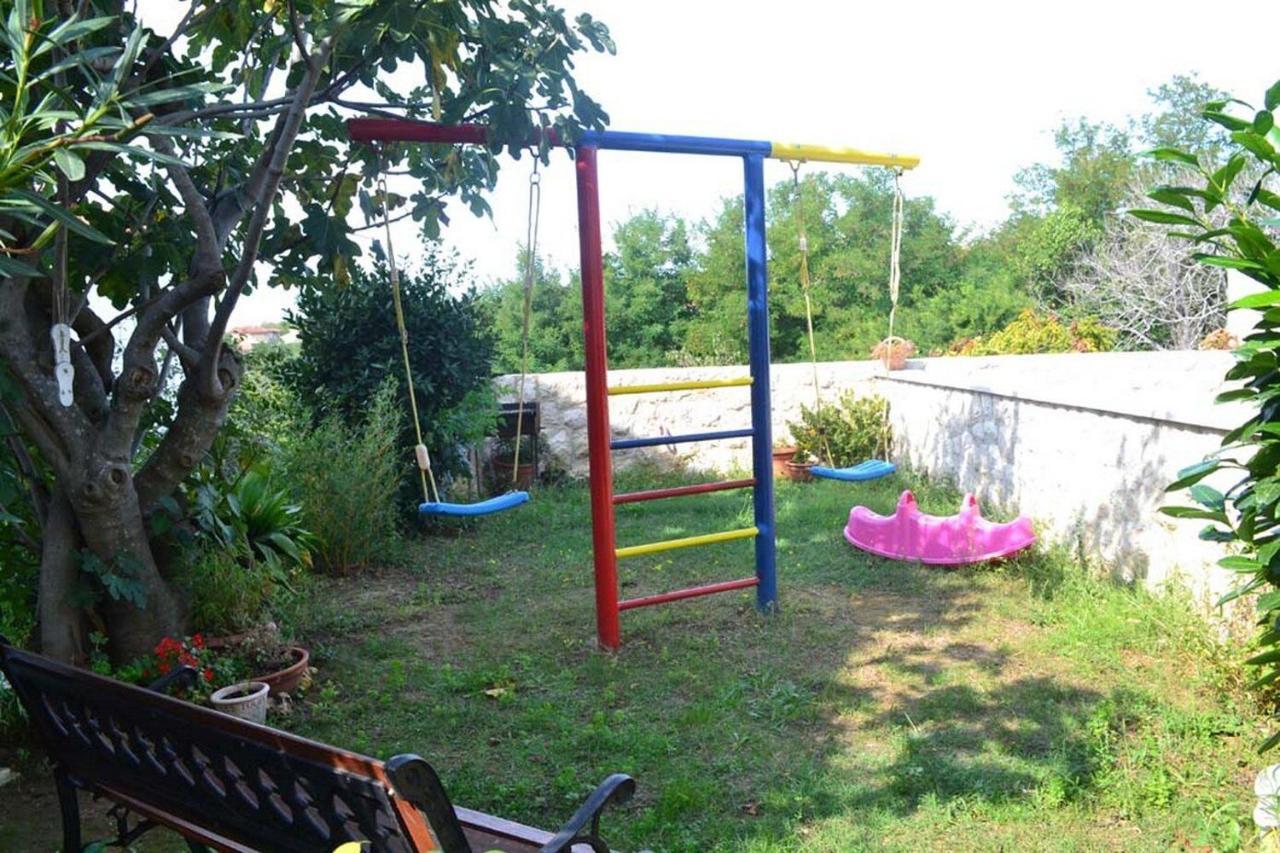 Apartments Miranda Lopar Exterior photo