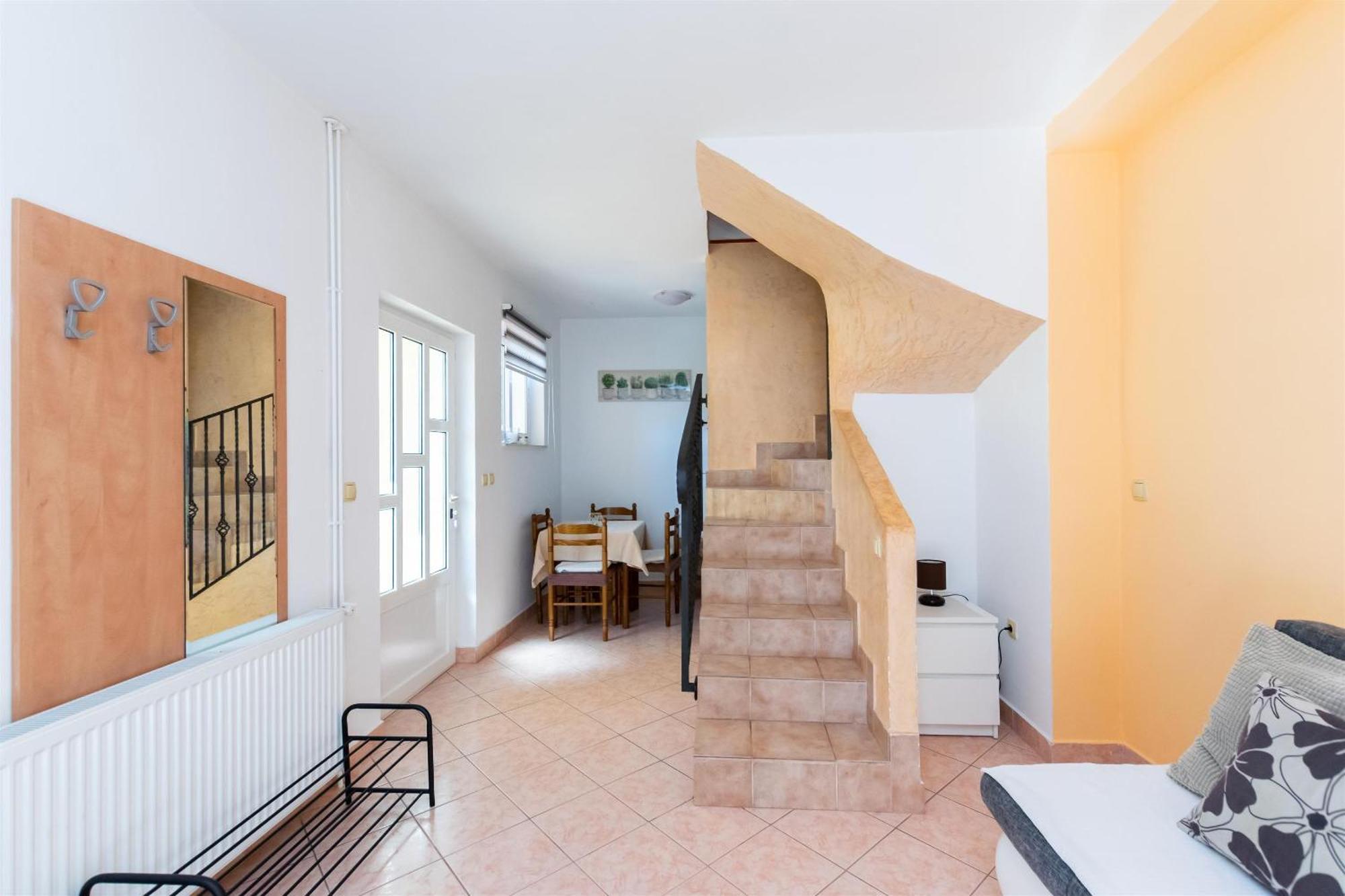 Apartments Miranda Lopar Exterior photo