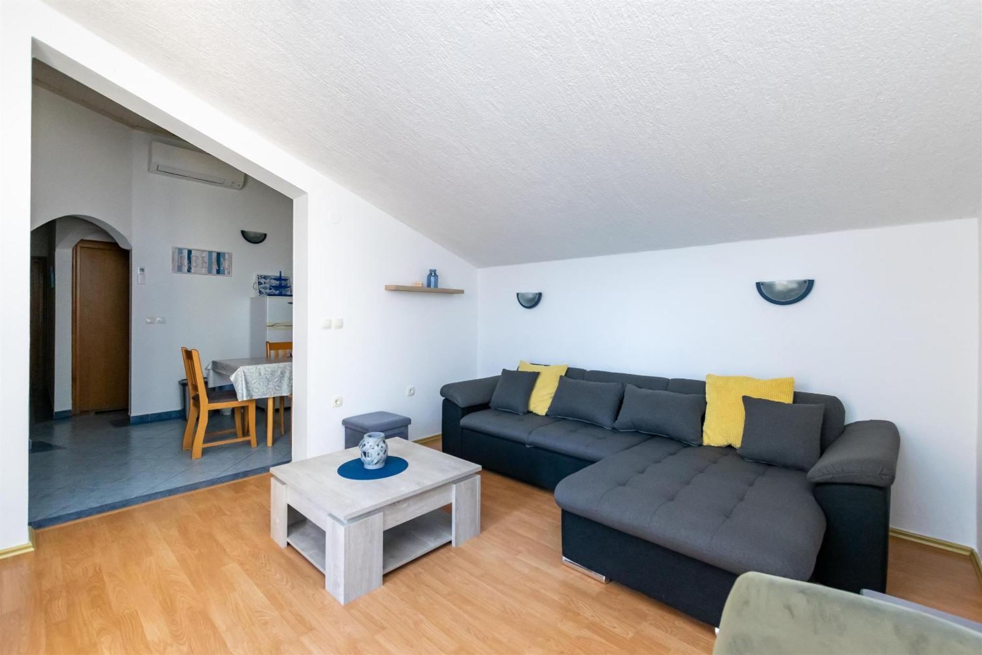 Apartments Miranda Lopar Exterior photo